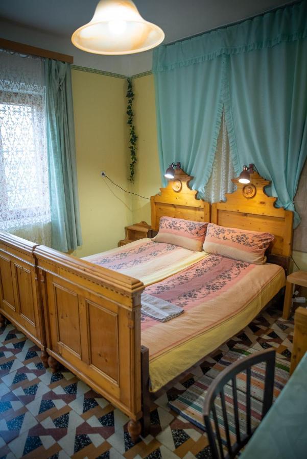 Zöldkapus Vendégház Fony Esterno foto