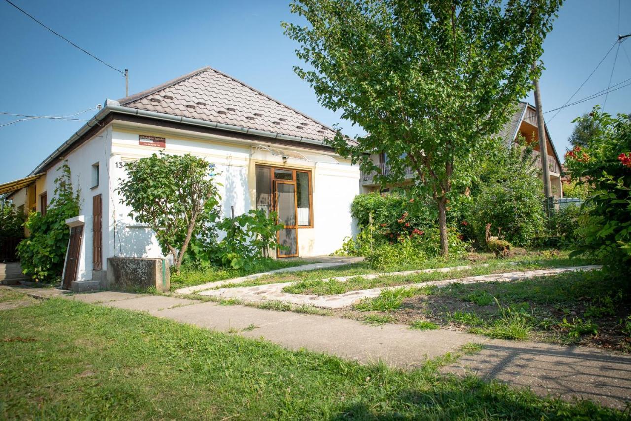 Zöldkapus Vendégház Fony Esterno foto