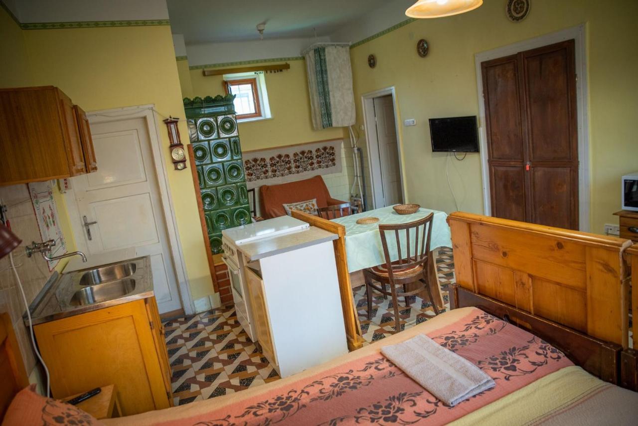 Zöldkapus Vendégház Fony Esterno foto