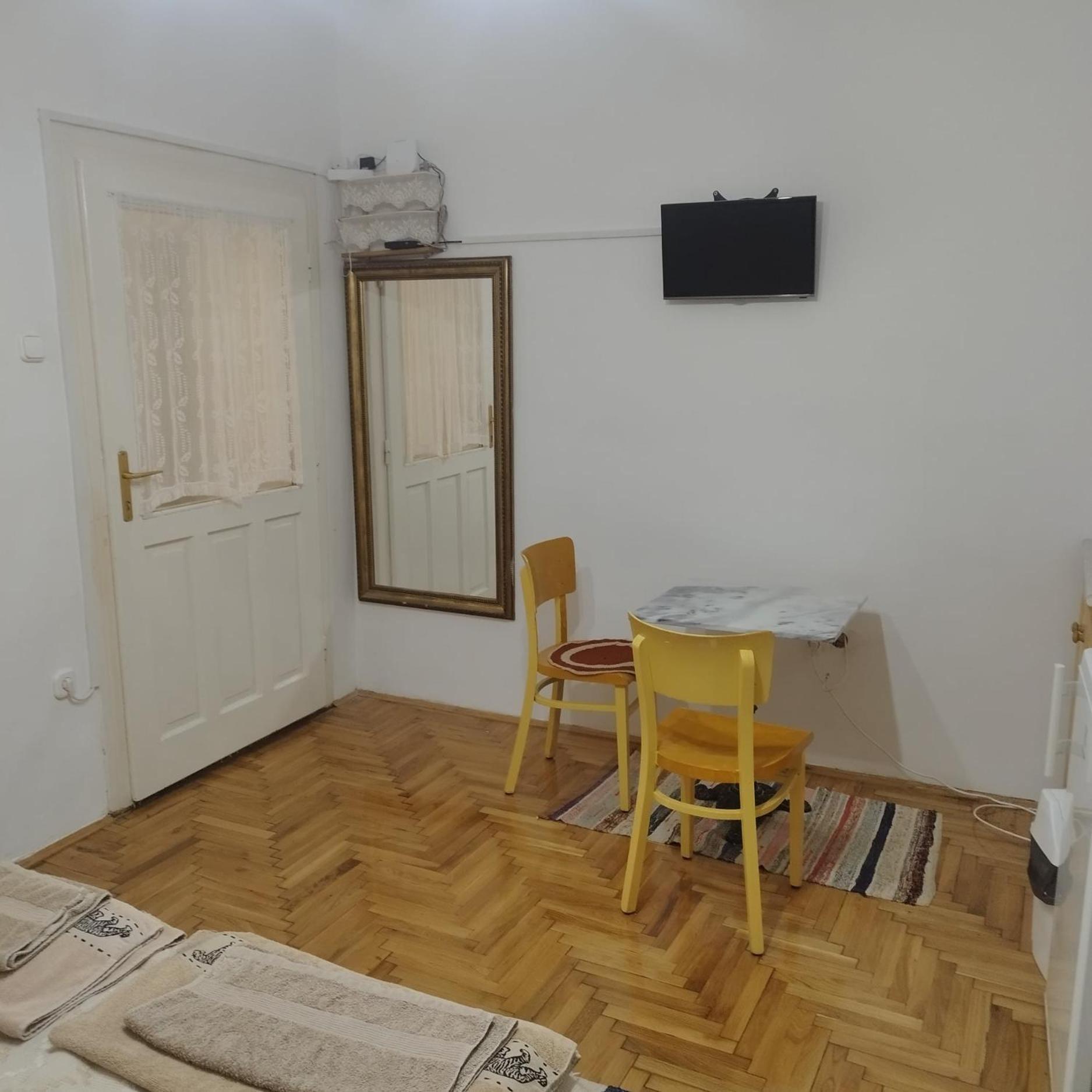 Zöldkapus Vendégház Fony Esterno foto