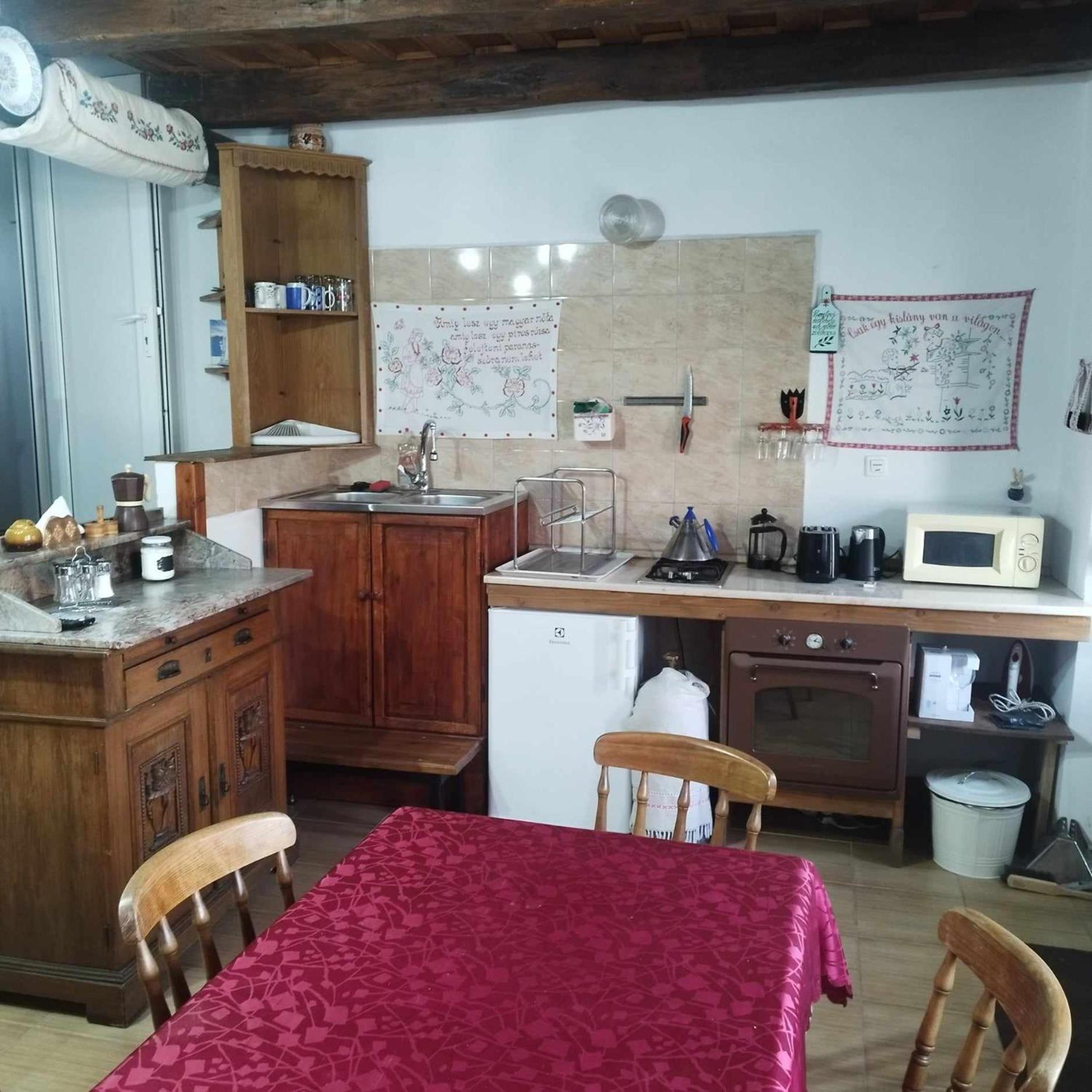 Zöldkapus Vendégház Fony Esterno foto